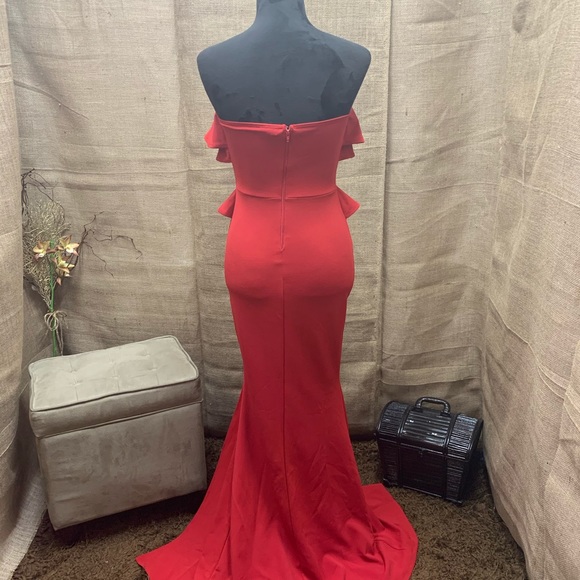 Windsor Red Dress - Picture 3 of 8